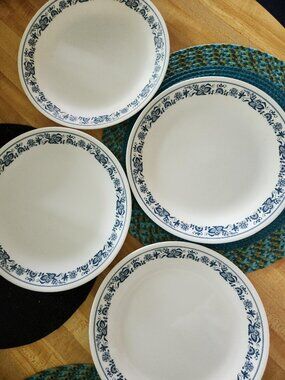 Corelle Old Town Blue 4 Dinner Plates